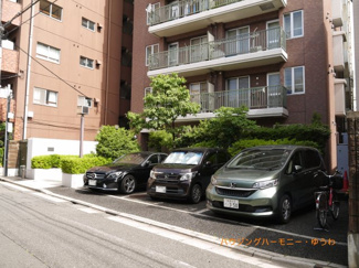 【駐車場】