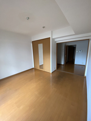 【洋室】 | ピュアドーム高宮イースト | 別号室の写真になります。現況優先。