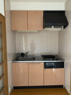 【キッチン】 | ピュアドーム高宮イースト | 別号室の写真になります。現況優先。