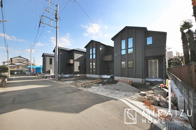 【外観】 | 陽の光をたっぷりと浴びながら気持ち良く生活が出来ます。夢のマイホーム、夢ではなく実現出来ます！見学・ご相談等、お気軽にご連絡下さい。