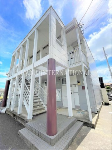 レオパレスキャトル セゾンの外観