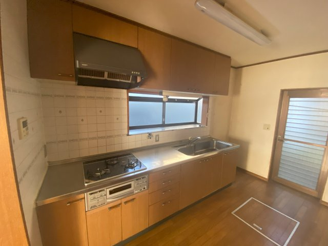 美浜緑苑2丁目戸建のキッチン