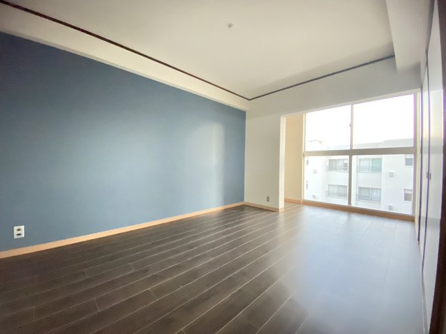 メゾン茨木主原2号館の洋室