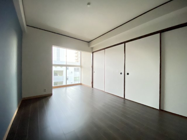 メゾン茨木主原2号館の内装