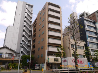 【外観】 | 駅より徒歩４分とういう好立地にそびえます。
