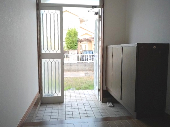 【玄関】 | 九十九里町片貝　中古戸建