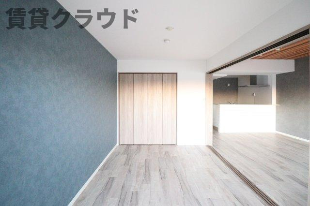 ライオンズマンション蘇我・青葉の森公園五番館の寝室|開放的な寝室です