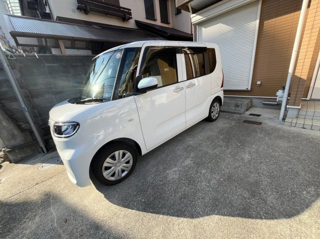 メゾネット大原の駐車場