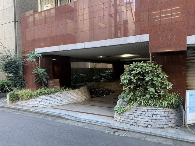 日本橋三越前アムフラット壱番館のエントランス