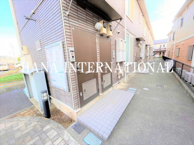レオパレスＨＯＰＥのエントランス