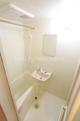 レオパレスリッチＭの浴室