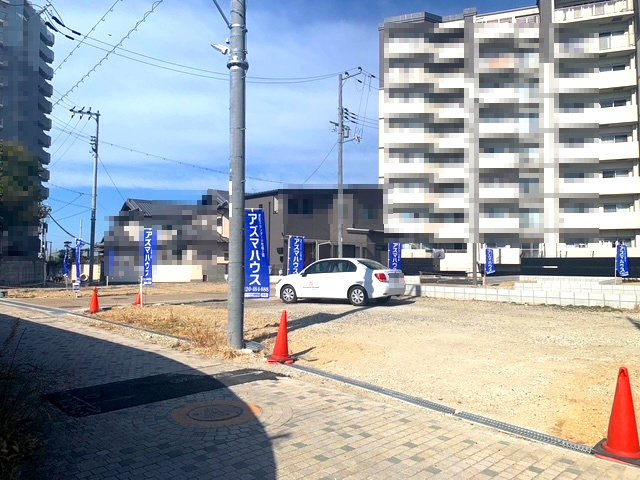 【前面道路含む現地写真】 | ライフフィールド岸城町　18号地 | 南海本線「岸和田」駅まで徒歩9分！中央小学校まで約310ｍの立地です。