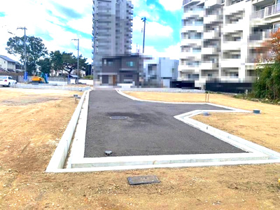 【前面道路含む現地写真】 | ライフフィールド岸城町　18号地 | 第2期完成見学会開催！！現地へご案内いたしますので、お気軽にお電話下さい！
