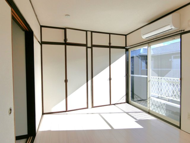 コーポメイプルA棟の洋室