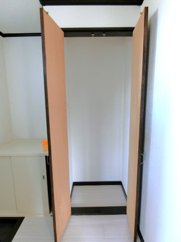 コーポメイプルA棟の収納
