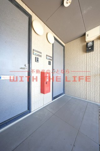 AXIS桑野Ⅲ B棟【キャッシュバックキャンペーン対象物件】のエントランス|清潔なエントランスです