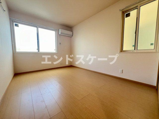 ハピネスヒル　Ⅱの居間・リビング|高崎、前橋エリアのお部屋探しはエンドスケープまで！お客様の理想お聞かせ下さい♪