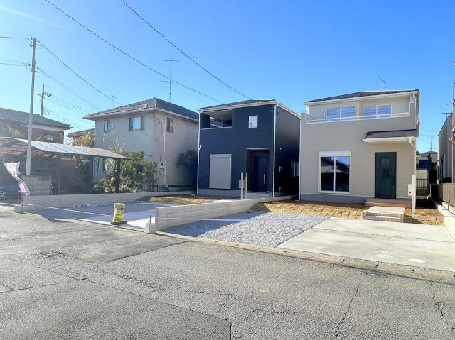 松伏町田中3丁目　新築戸建　全2棟　2号棟の外観|4LDK+並列2台駐車可能です。