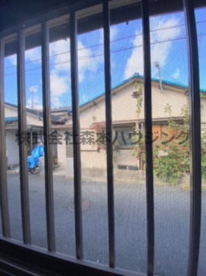 【展望】 | 　宝町乾貸家B | キッチン窓からの眺望です