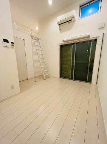 仲介手数料0円クレールフィルの居間・リビング
