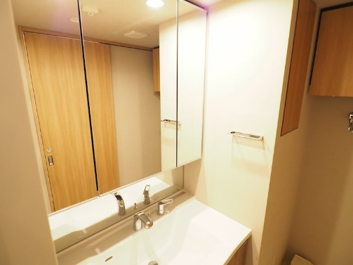 三面鏡の洗面台★