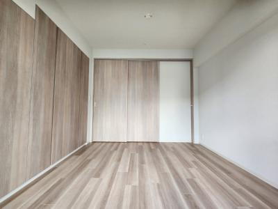 ソルレヴェンテ堀川高辻の洋室