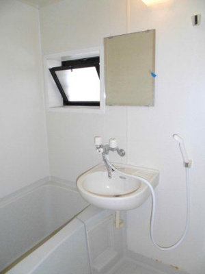 【内装】 | サンクテュエール | 別のお部屋の写真です。