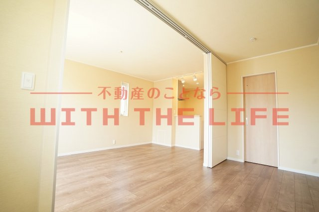 セレッソハイムⅡ【キャッシュバック対象物件】の洋室|落ち着いた色調の洋室です