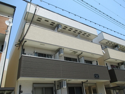 【外観】 | フジパレス吹田ウエスト２番館 | 建物の個性を主張するシックな外観です