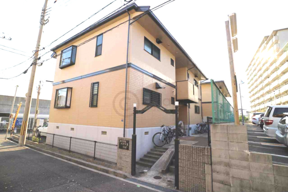 メイプルハイツ2の外観