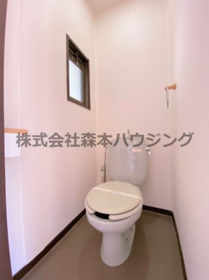 【トイレ】 | 　石橋ハイツA | ゆったりとした空間のトイレです
