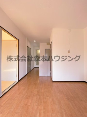 【居間・リビング】 | 　石橋ハイツA | 広々としたキッチンスペースです