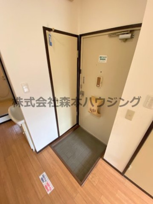 【玄関】 | 　石橋ハイツA | ※同タイプ別室の写真で掲載しています。