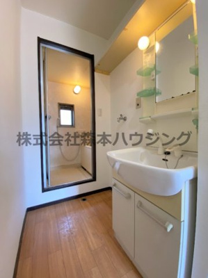 【洗面所】 | 　石橋ハイツA | ※同タイプ別室の写真で掲載しています。