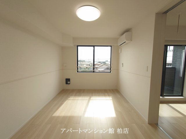 パーシモンNの居間・リビング