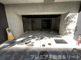【エントランス】
