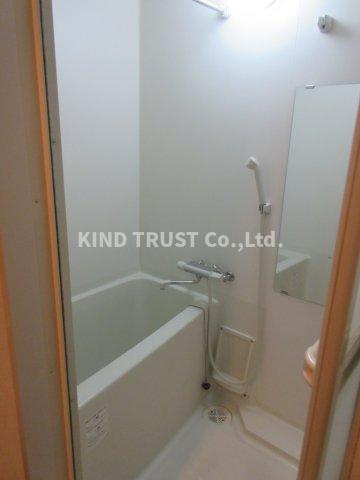 ラ・フォーレ松ケ枝Iの浴室|日々の疲れを癒すお風呂付です