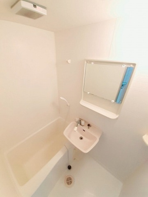 【浴室】 | プルーリオンⅢ