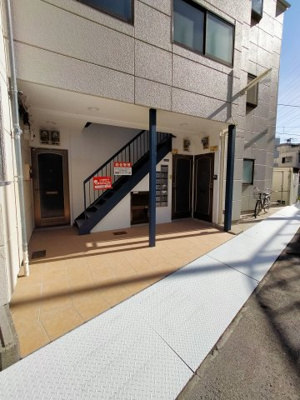 【エントランス】 | ライフテック野崎駅前