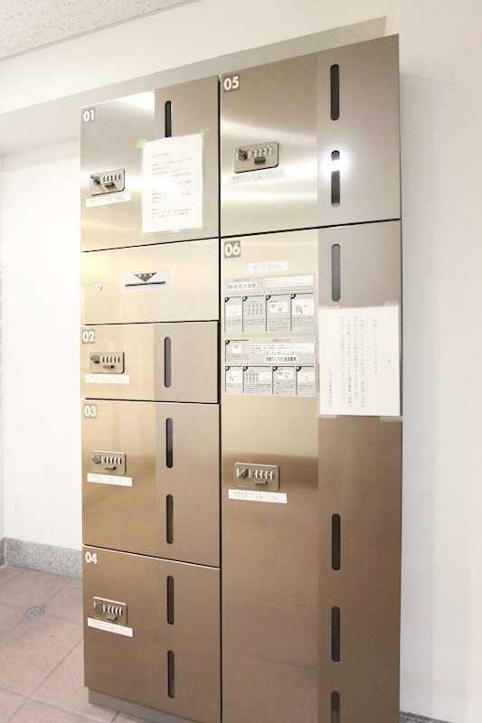 ラグジュアリーアパートメント文京根津のその他共用部分|宅配ボックス