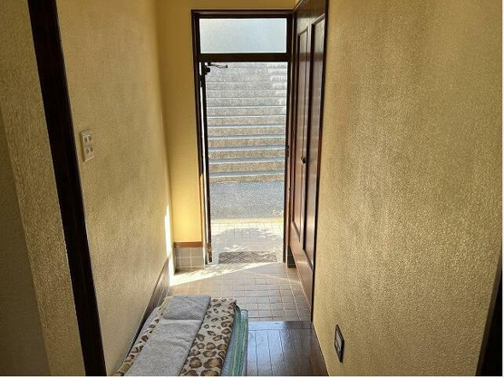 【玄関】 | 伊東市玖須美元和田　戸建