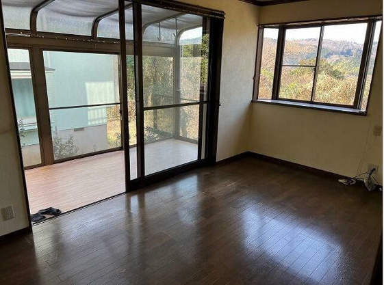 【居間・リビング】 | 伊東市玖須美元和田　戸建