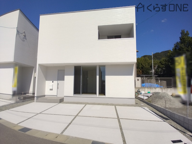 【外観】 | 姫路市上大野4丁目／全2棟 | 分譲地全体写真です。