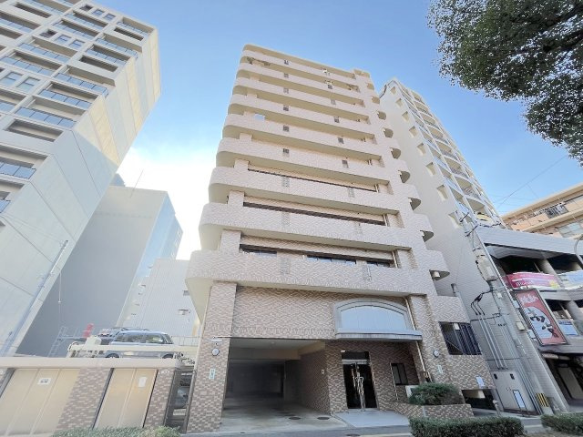 サンシャイン高宮駅前の外観