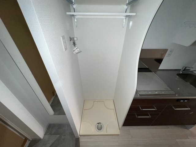 セレニテ九条リアンの洗面所