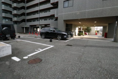 【駐車場】 | セ・ラ・ヴィ山手