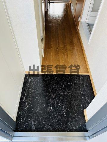 家具家電付き！レオパレスアビタシオンⅡの玄関