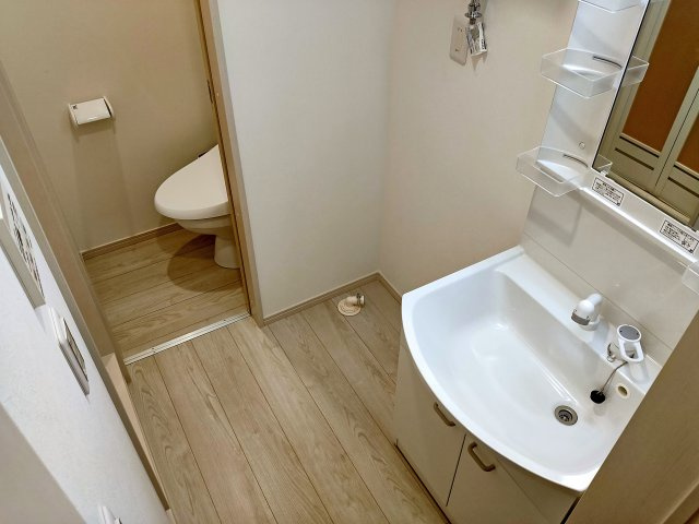 ARCADIAの洗面所|写真は302号室のもの、同タイプです。