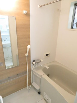【浴室】 | ノヴェル吉塚 | 別号室の写真になります。現況優先。