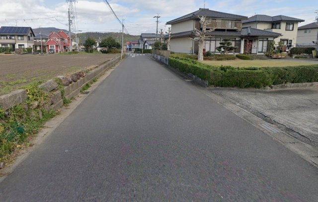 各務原市蘇原東島町２丁目の前面道路含む現地写真